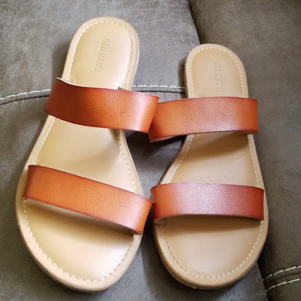 Old Navy Sandals size 9